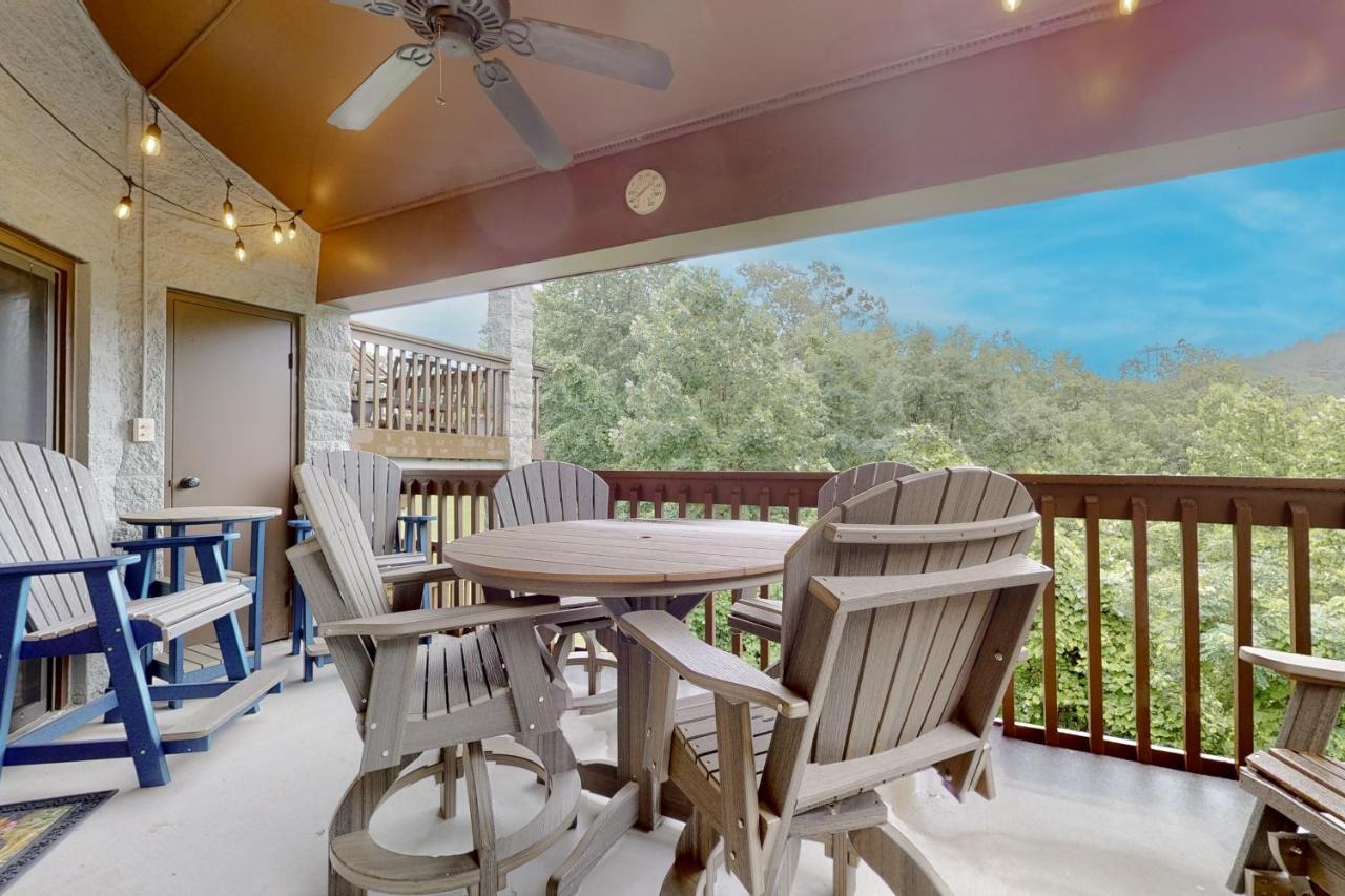 Eagles Nest Escape Appartement Gatlinburg Buitenkant foto